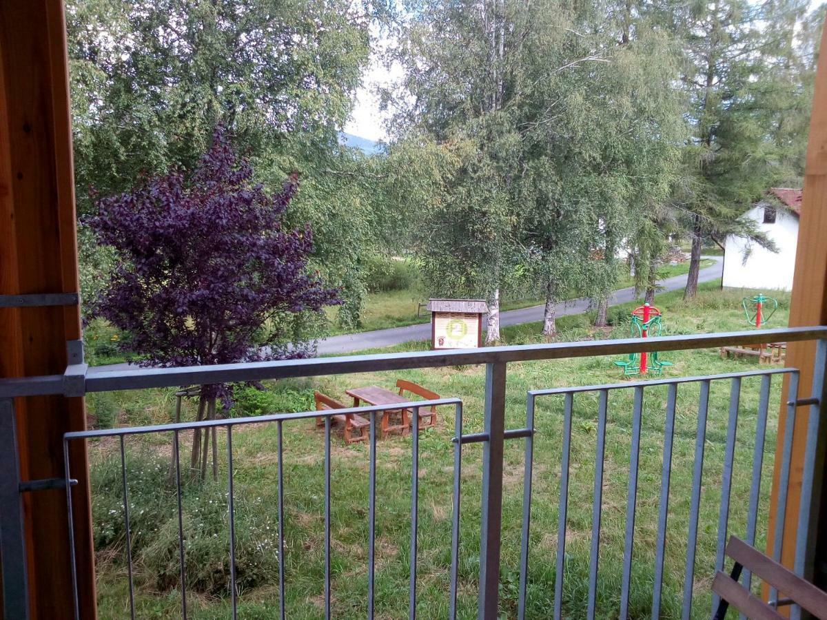 Venkovský apartmán Appartamento Stožec Esterno foto